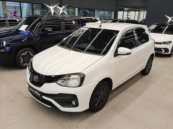 TOYOTA ETIOS 1.5 X PLUS 16V FLEX 4P AUTOMÁTICO